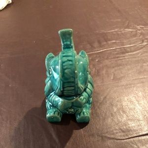 Elephant potpourri holder